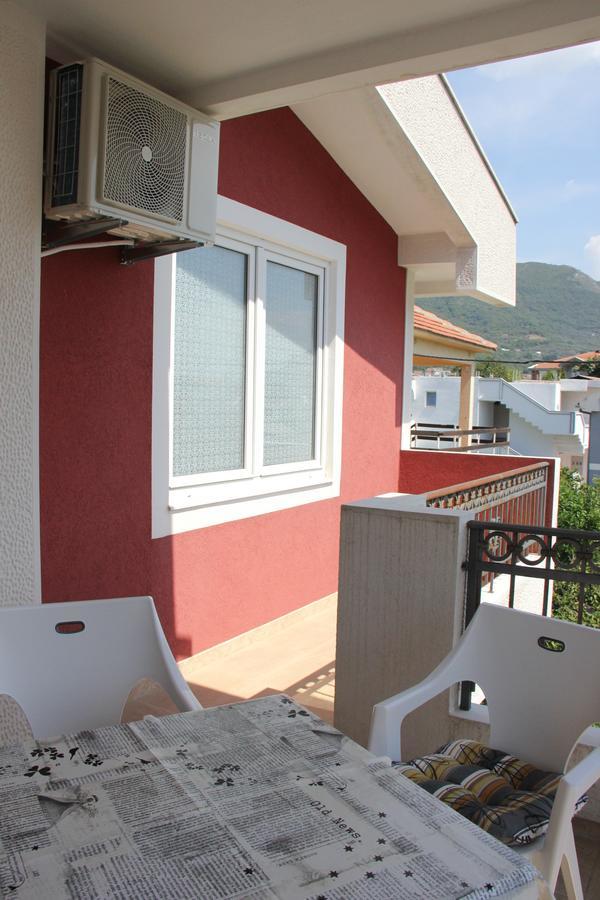 Apartments Durutovic Бар Екстер'єр фото
