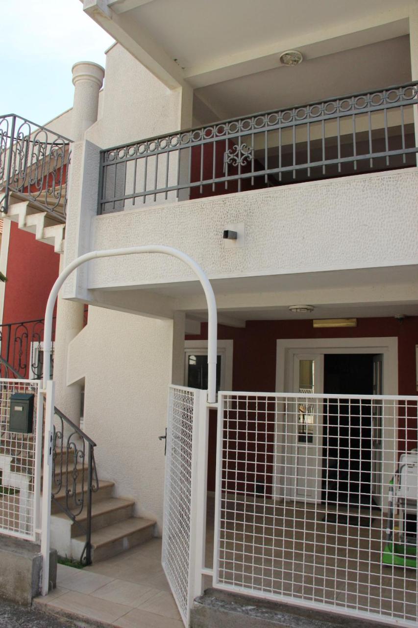Apartments Durutovic Бар Екстер'єр фото
